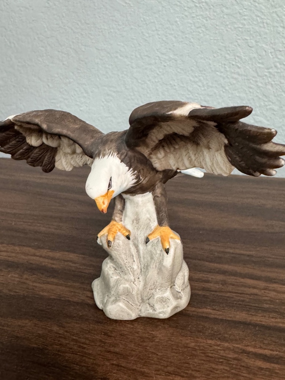 Enesco Porcelain Eagle Bird Figurine Collectible Animal Bird Sculpture Decor